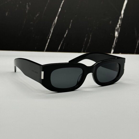 NEW SAINT LAURENT SL697 001 BLACK SUNGLASSES SAINT LAURENT SL 697 001 - Picture 1 of 8